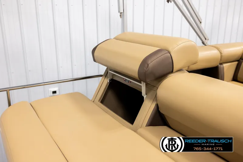 Slide: The Image of Harris Cruiser 220 2017 - 30