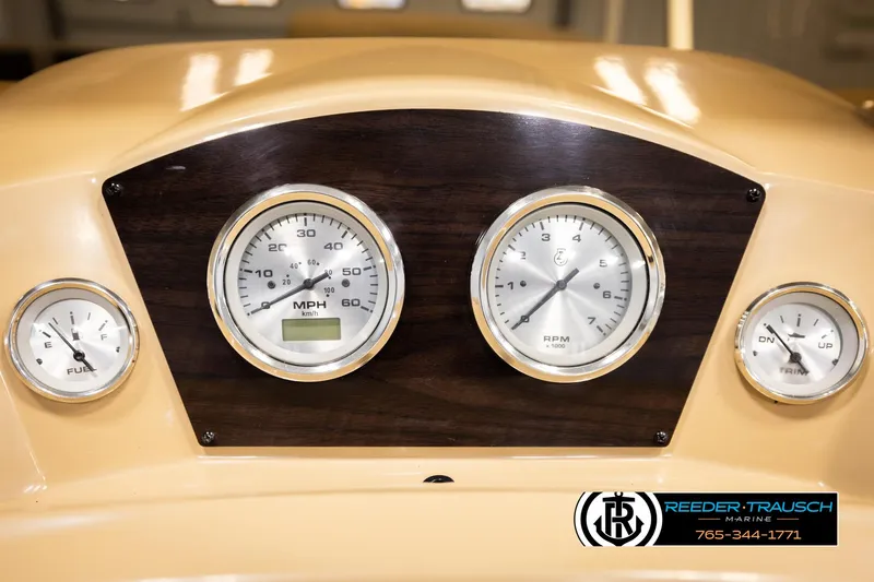 Slide: The Image of Harris Cruiser 220 2017 - 36