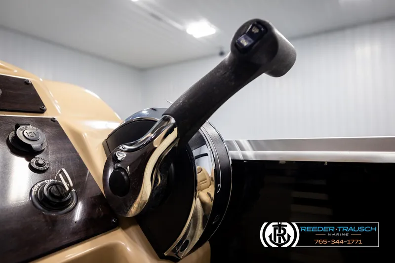 Slide: The Image of Harris Cruiser 220 2017 - 38