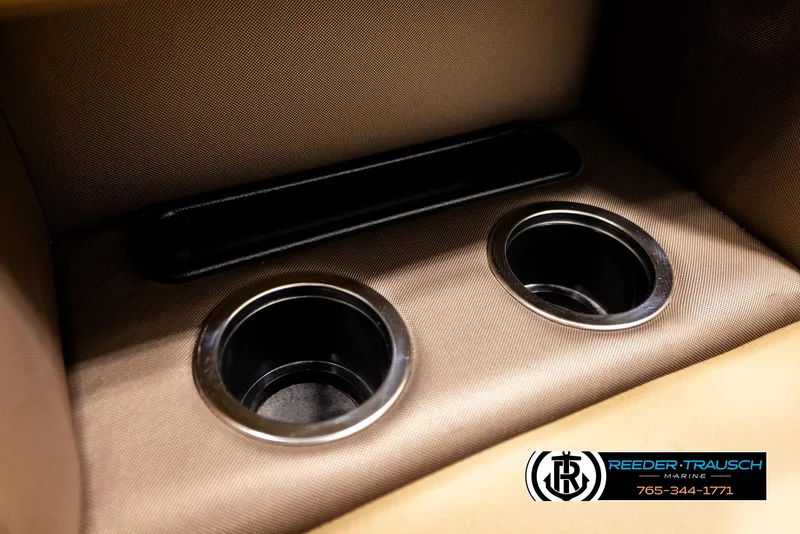 Slide: The Image of Harris Cruiser 220 2017 - 42