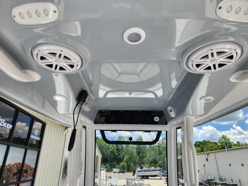 Slide: The Image of Sportsman Heritage 231 Center Console 2026 - 13