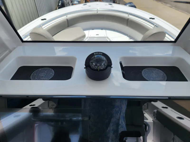 Slide: The Image of Sportsman Heritage 231 Center Console 2026 - 16