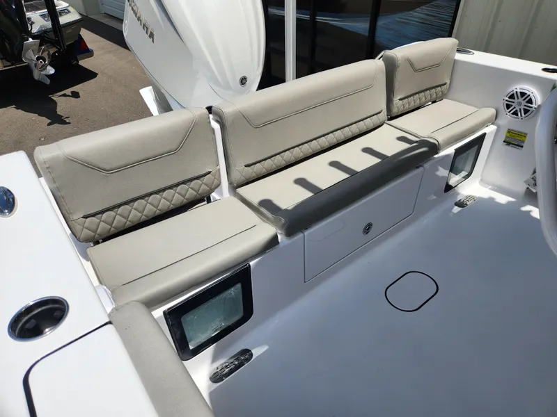 Slide: The Image of Sportsman Heritage 231 Center Console 2026 - 21