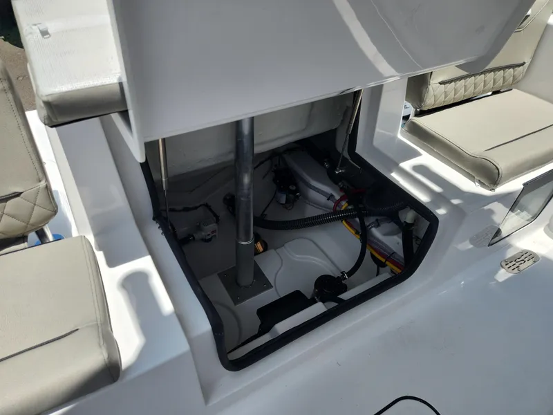 Slide: The Image of Sportsman Heritage 231 Center Console 2026 - 22