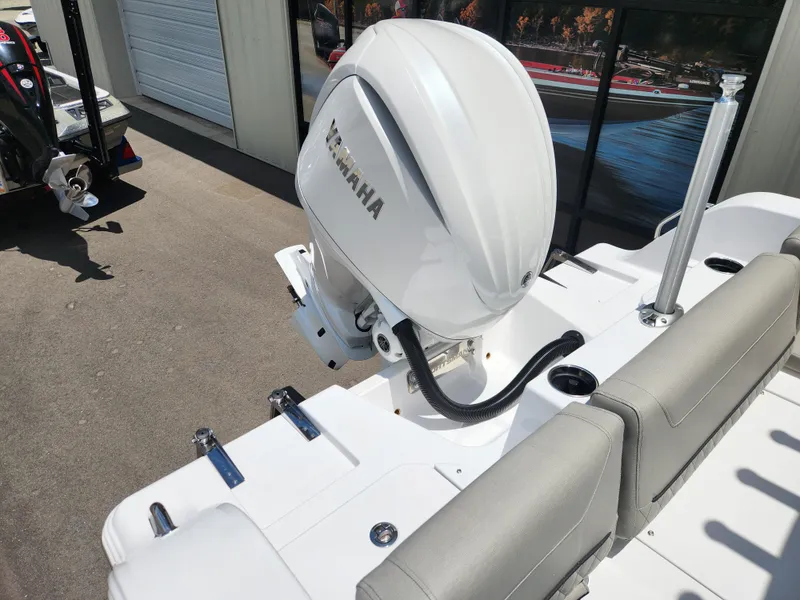 Slide: The Image of Sportsman Heritage 231 Center Console 2026 - 5