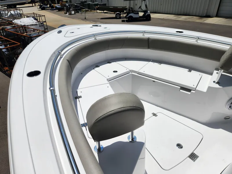 Slide: The Image of Sportsman Heritage 231 Center Console 2026 - 7