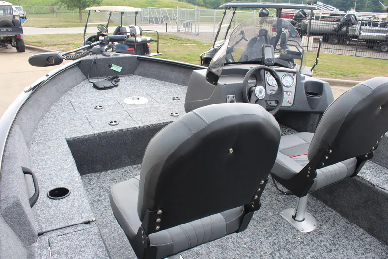 Slide: The Image of Tracker Pro Guide V-16 SC 2026 - 14