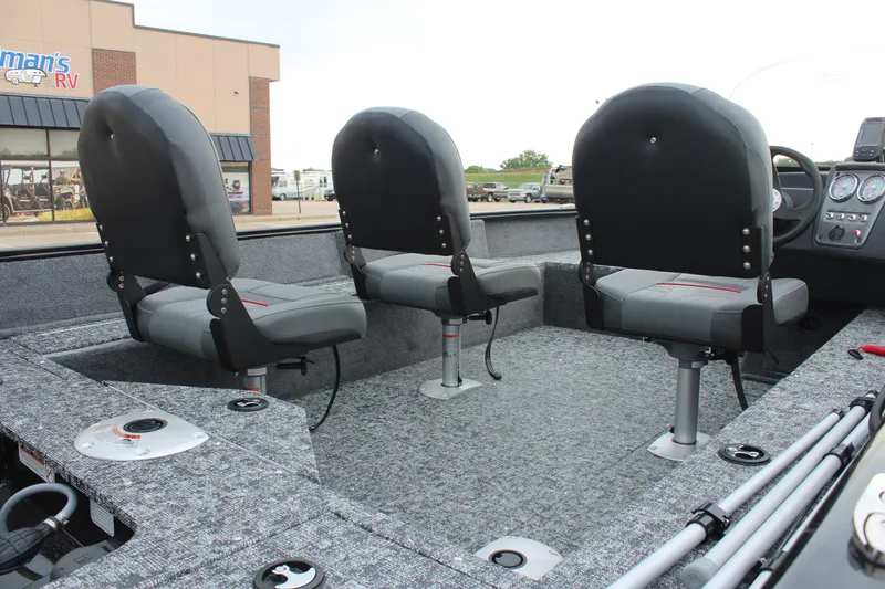 Slide: The Image of Tracker Pro Guide V-16 SC 2026 - 8