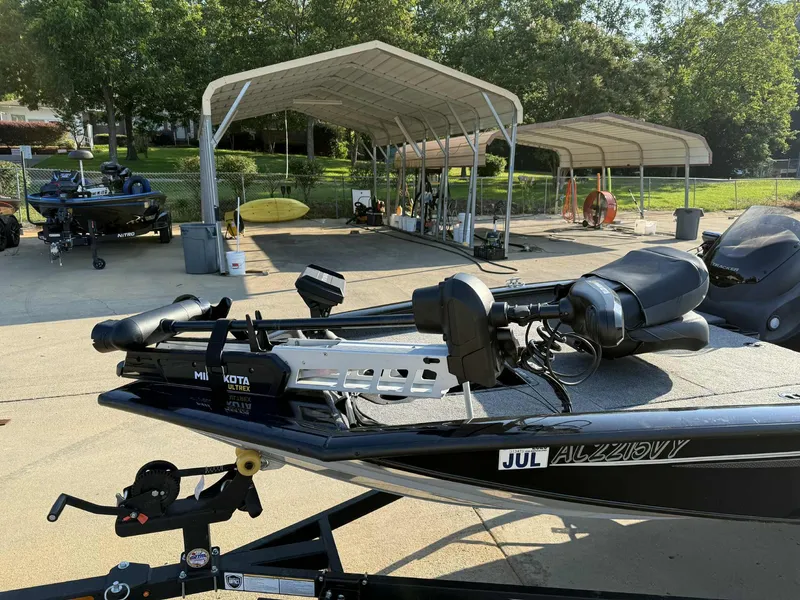 Slide: The Image of Tracker Pro Team 175 TXW 2024 - 6