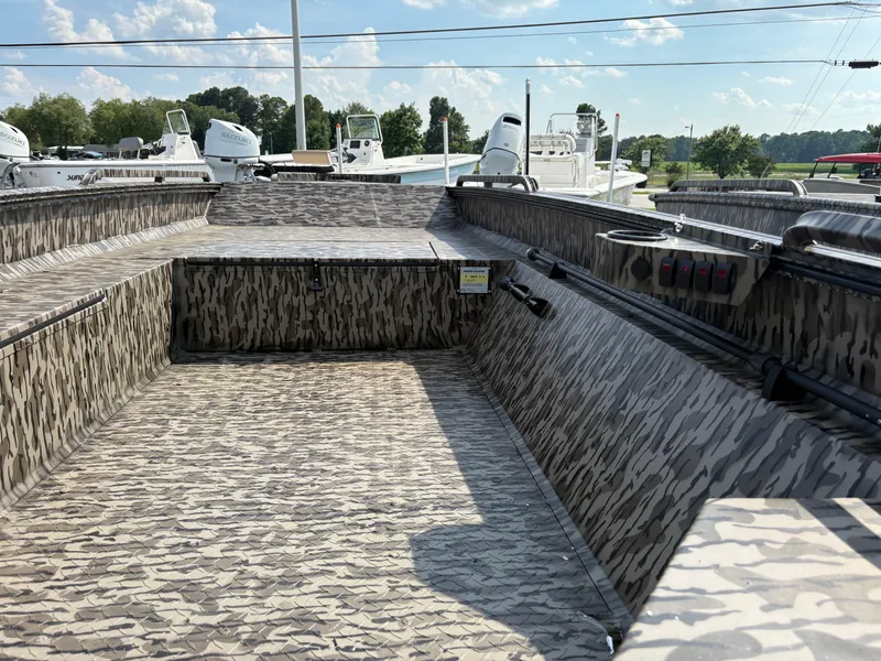 Slide: The Image of Edge Duck Boats 756DB 2025 - 5