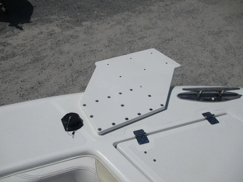 Slide: The Image of 2024 Bluewater 2850 boat deck with hatch and cleat details. - 25