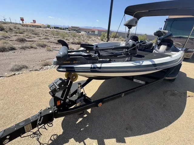 Slide: The Image of Ranger Z520 2009 - 5