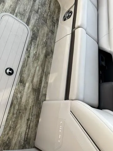 Slide: The Image of Crest Caribbean LX 250 SLRC CP3 2024 - 13