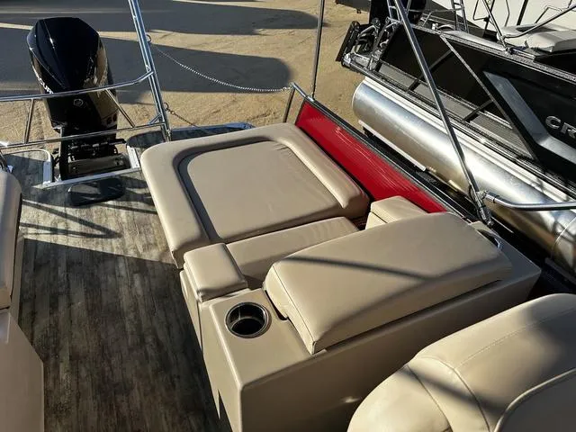 Slide: The Image of Crest Caribbean LX 250 SLRC CP3 2024 - 21