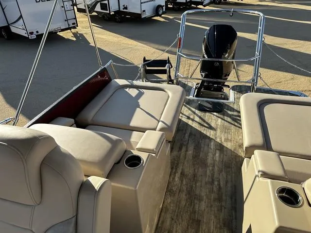 Slide: The Image of Crest Caribbean LX 250 SLRC CP3 2024 - 22