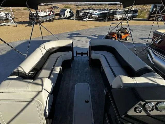 Slide: The Image of Crest Caribbean RS 250 SLRC CP3 2024 - 11