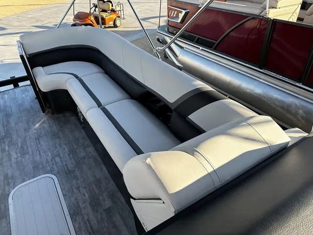 Slide: The Image of Crest Caribbean RS 250 SLRC CP3 2024 - 13