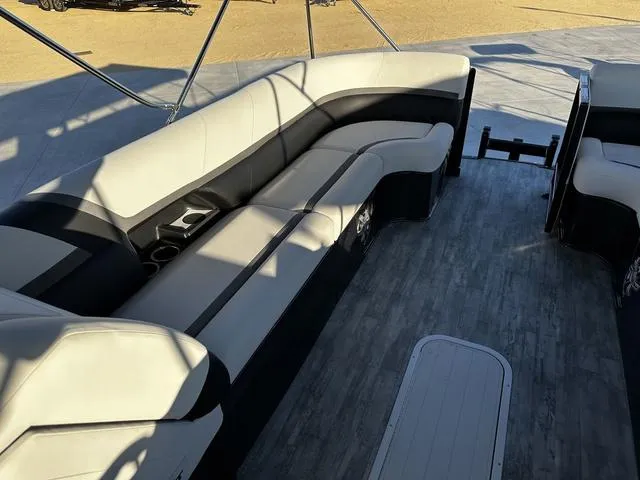 Slide: The Image of Crest Caribbean RS 250 SLRC CP3 2024 - 15