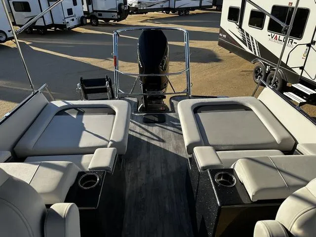 Slide: The Image of Crest Caribbean RS 250 SLRC CP3 2024 - 24