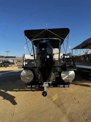 Slide: The Image of Crest Caribbean RS 250 SLRC CP3 2024 - 3