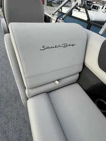 Slide: The Image of South Bay 224RS LE 2.75 2025 - 14