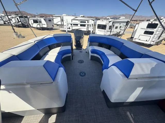 Slide: The Image of Berkshire 23RFX STS 2022 - 13