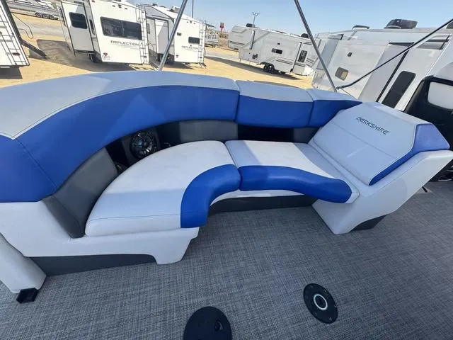 Slide: The Image of Berkshire 23RFX STS 2022 - 14