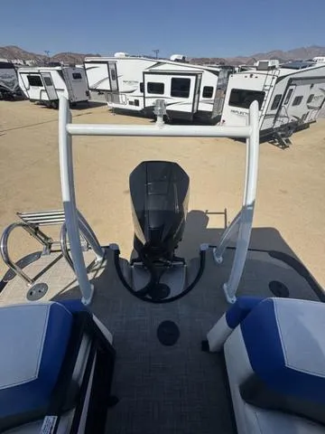 Slide: The Image of Berkshire 23RFX STS 2022 - 16