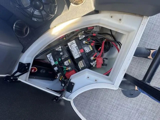 Slide: The Image of Berkshire 23RFX STS 2022 - 17