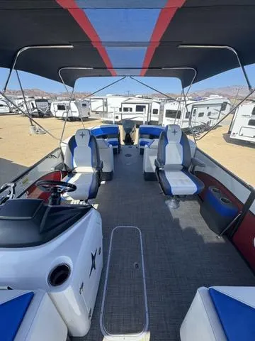 Slide: The Image of Berkshire 23RFX STS 2022 - 9