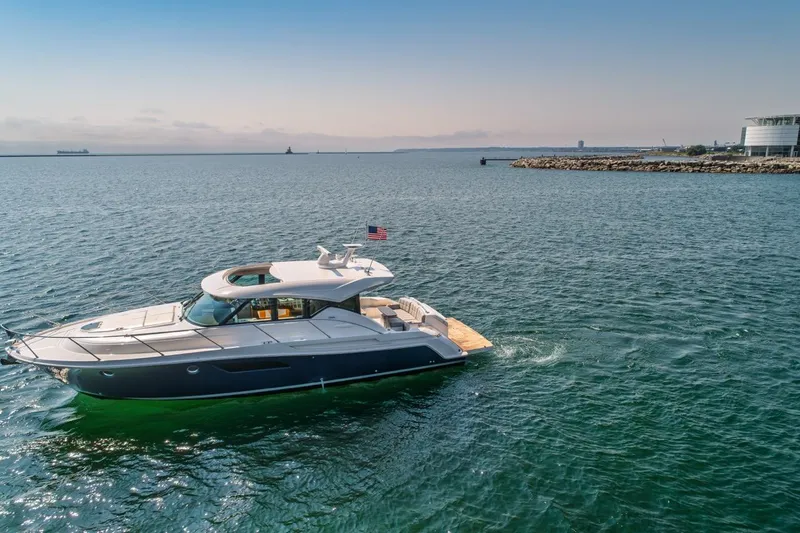 Slide: The Image of Tiara C44 Coupe 2017 - 106