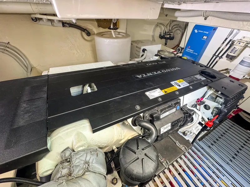 Slide: The Image of Tiara C44 Coupe 2017 - 142