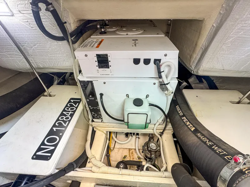 Slide: The Image of Tiara C44 Coupe 2017 - 143