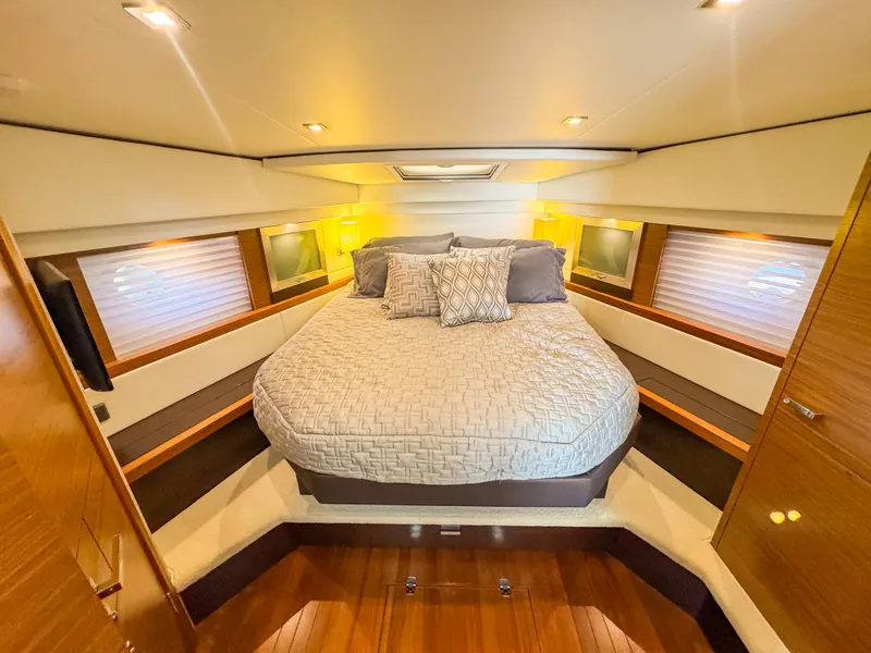 Slide: The Image of Tiara C44 Coupe 2017 - 66