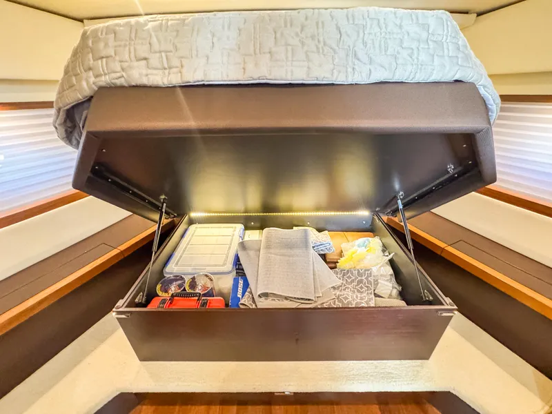 Slide: The Image of Tiara C44 Coupe 2017 - 67