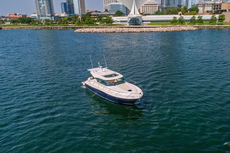 Slide: The Image of Tiara C44 Coupe 2017 - 80