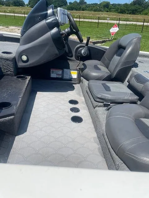 Slide: The Image of Bass Tracker Pro Team 195 2019 - 5