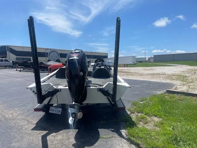 Slide: The Image of Bass Tracker Pro Team 195 2019 - 9