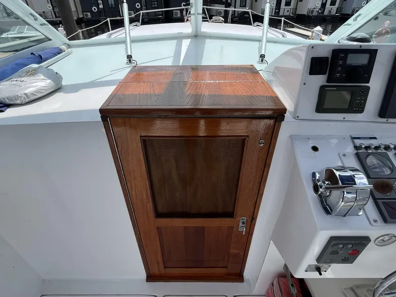 Slide: The Image of Hatteras Coastal Cruiser 1971 - 20