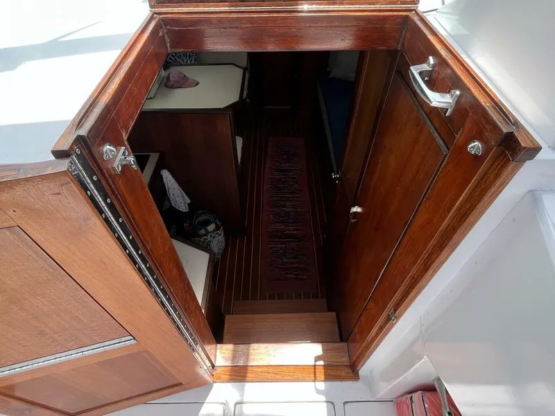 Slide: The Image of Hatteras Coastal Cruiser 1971 - 21