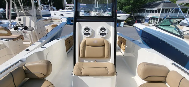 Slide: The Image of NauticStar 251 Hybrid 2020 - 4