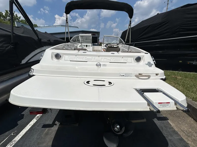 Slide: The Image of Bayliner 175 2015 - 2