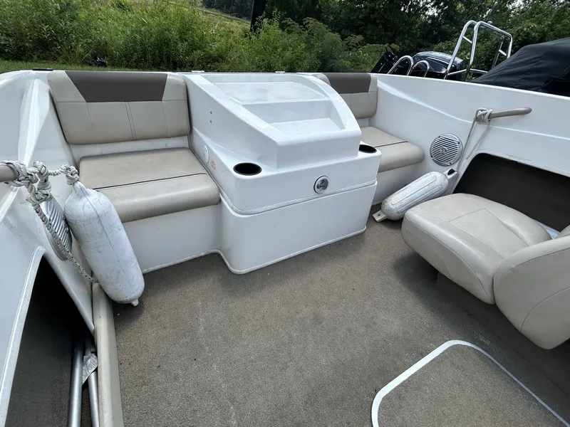 Slide: The Image of Bayliner 175 2015 - 3