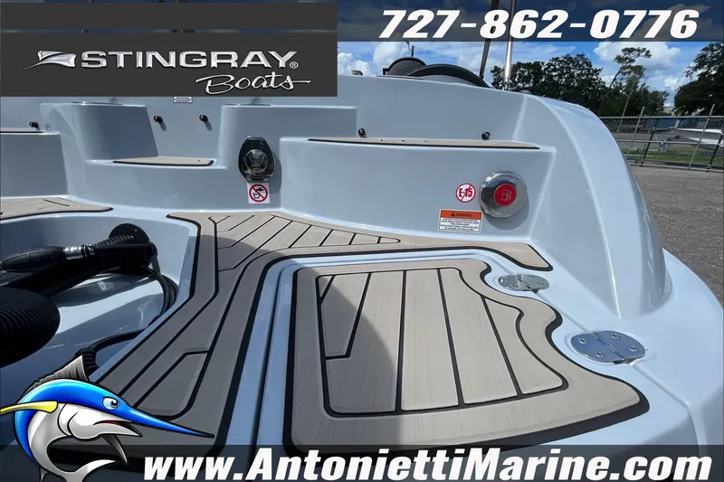 Slide: The Image of 2026 Stingray 23 OSX boat deck with logo and contact details, Antonietti Marine. - 40