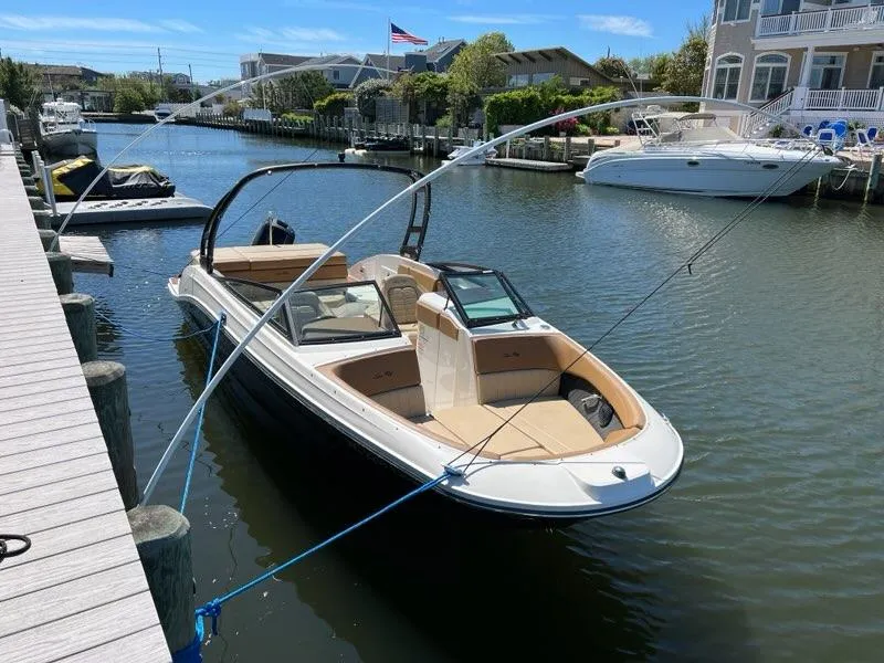 Slide: The Image of Sea Ray SPX 230 Outboard 2018 - 0