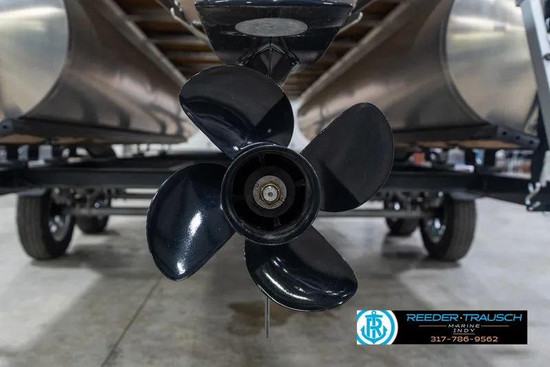 Slide: The Image of Avalon 2180 Vent CR 2023 - 50