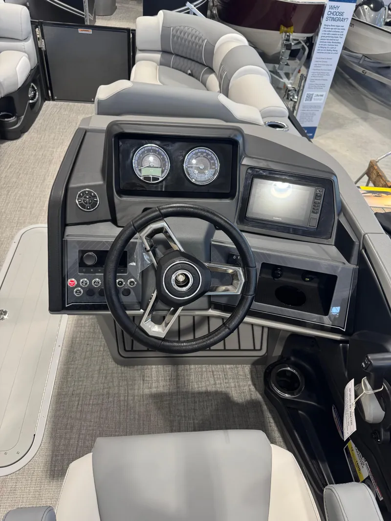 Slide: The Image of Avalon 2385 25 Catalina VRB 2025 - 11