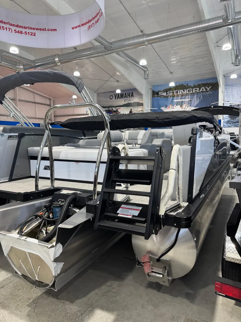 Slide: The Image of Avalon 2385 25 Catalina VRB 2025 - 2