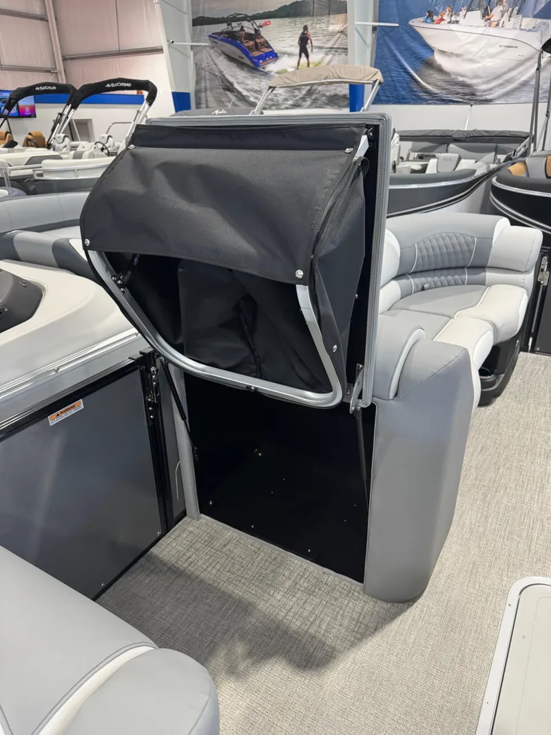 Slide: The Image of Avalon 2385 25 Catalina VRB 2025 - 9