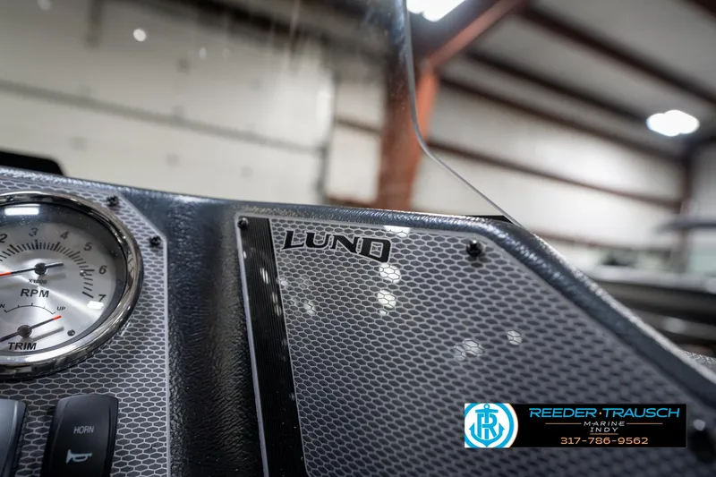 Slide: The Image of Dashboard of 2026 Lund 1775 Adventure SS boat with RPM gauge. - 40